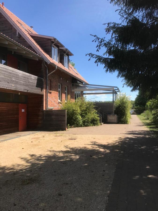 Prima Inn Ferienwohnungen Sonnenufer Am Ruppiner See Нойрупин Екстериор снимка